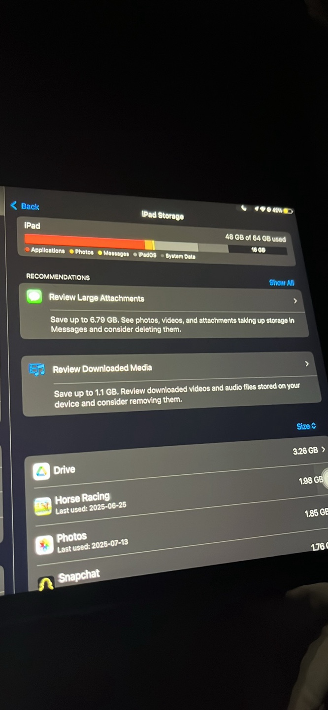 iPad 9th Gen (64GB) + Keyboard & Screen Protector - photo 3