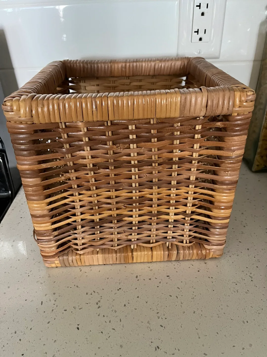 Wicker Storage Basket image indicator(8)
