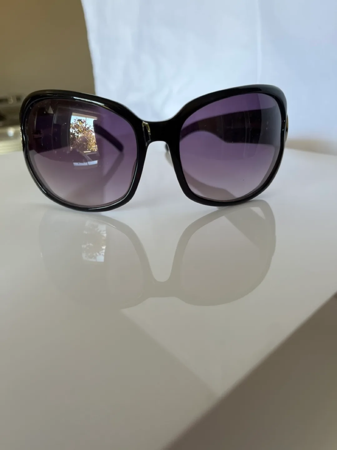 Dior Shield Sunglasses image indicator(6)