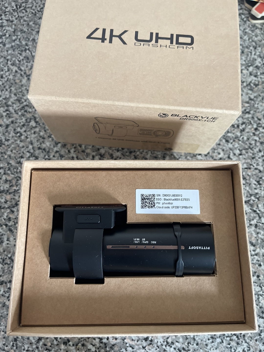 BlackVue DR900X