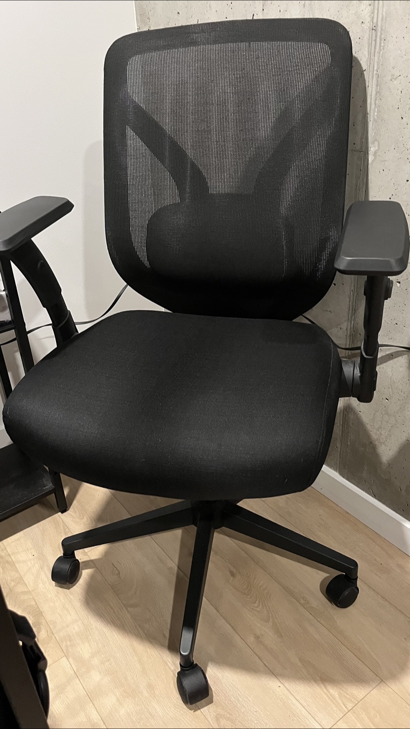 Black Office Chair - photo 2