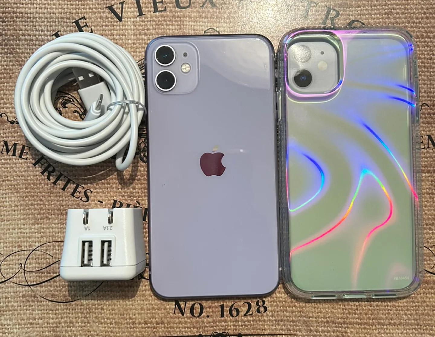 (100%) IPhone 11 64GB-Great Condition+Accessories. thumbnail