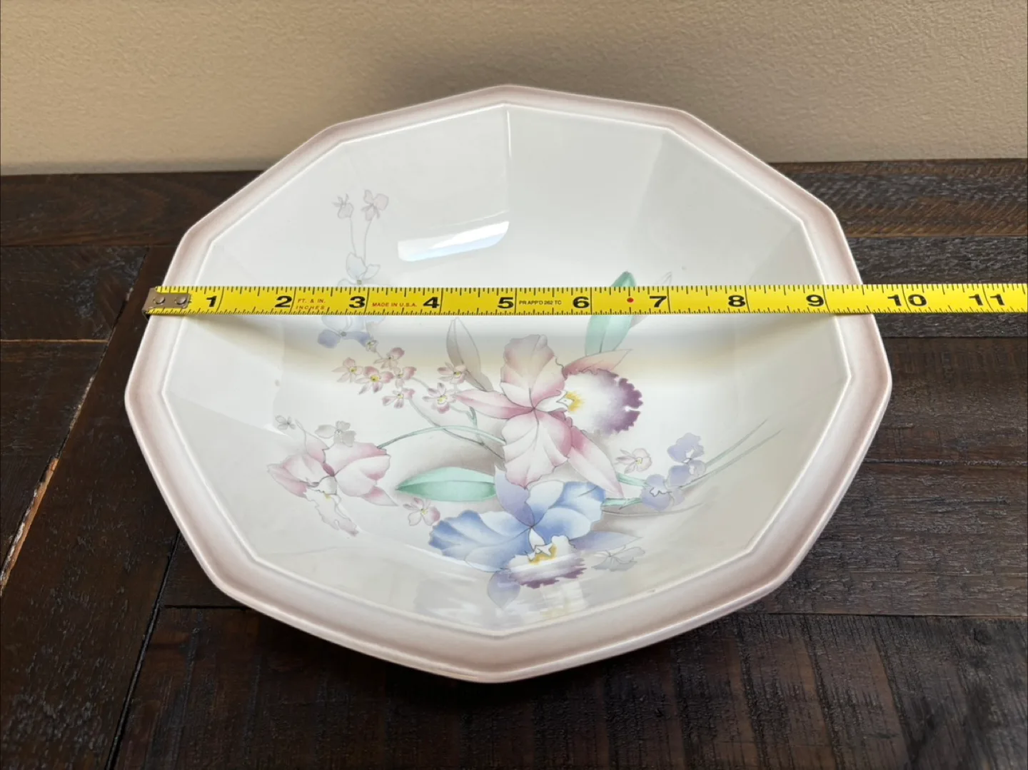 Mikasa Nature's Garden Serving Bowl image indicator(3)