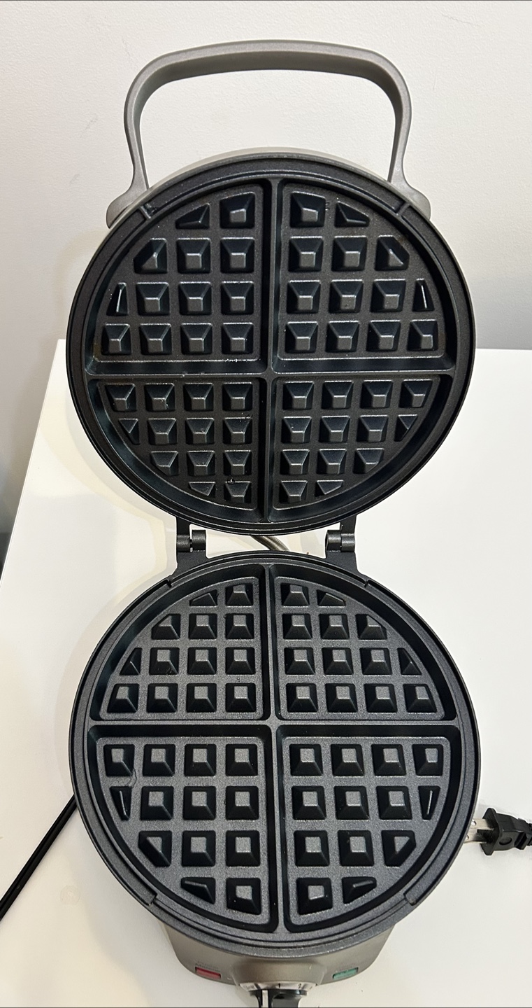 Cuisinart Belgian Waffle Maker WAF-200C - photo 3