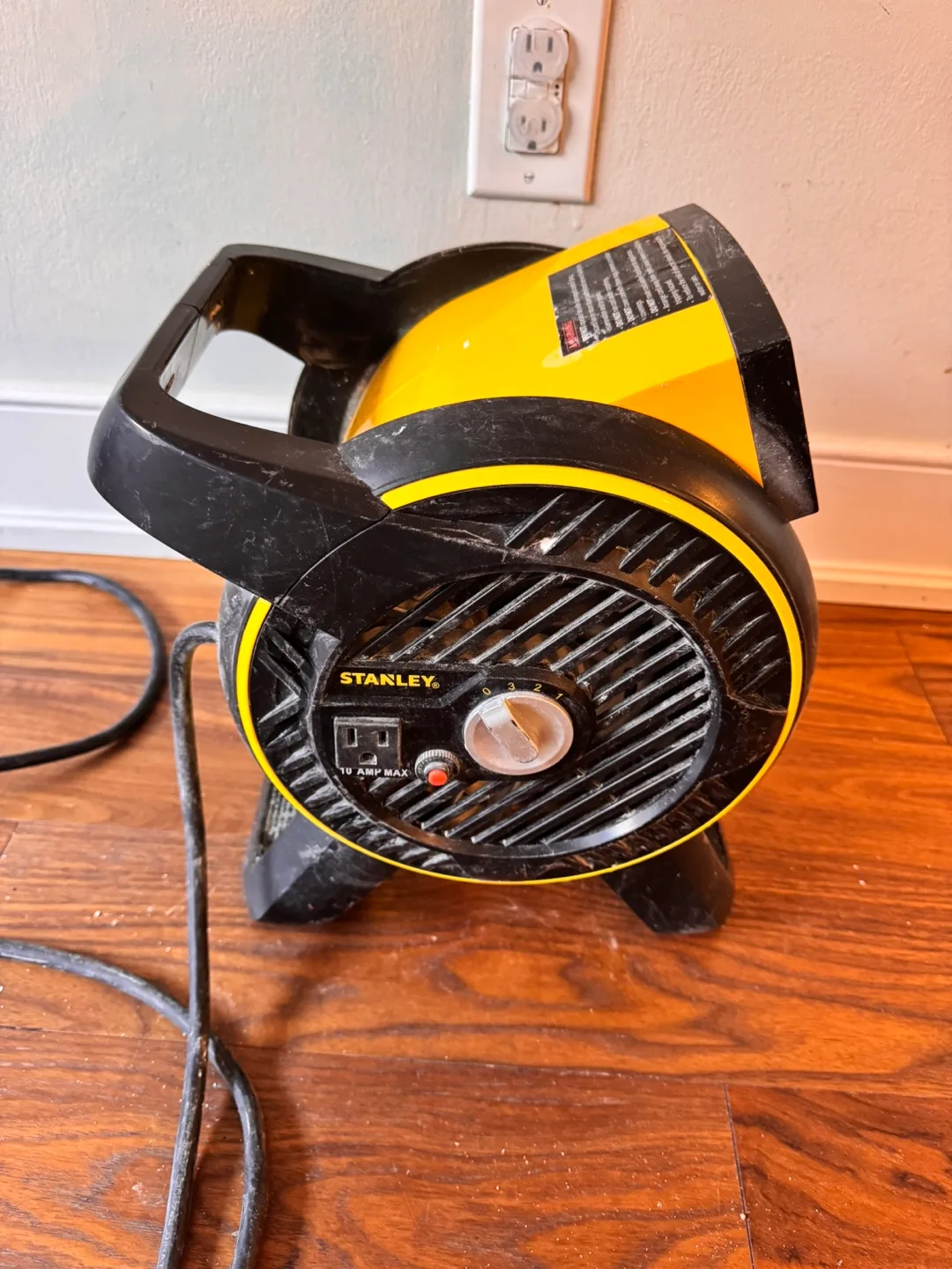 Stanley Air Mover Fan - Yellow & Black thumbnail