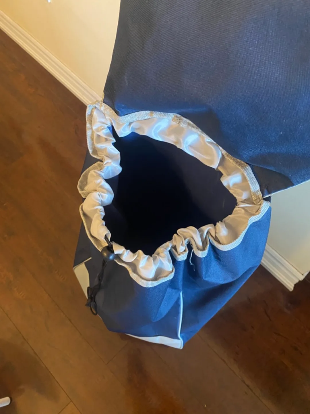 Rolling Shopping Cart - Blue & White image indicator(4)