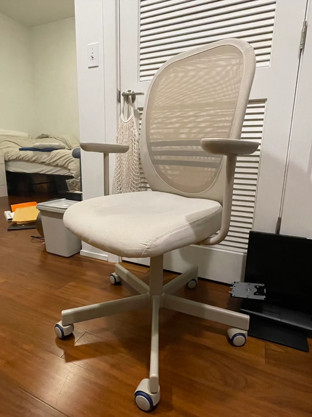 IKEA Office Chair thumbnail