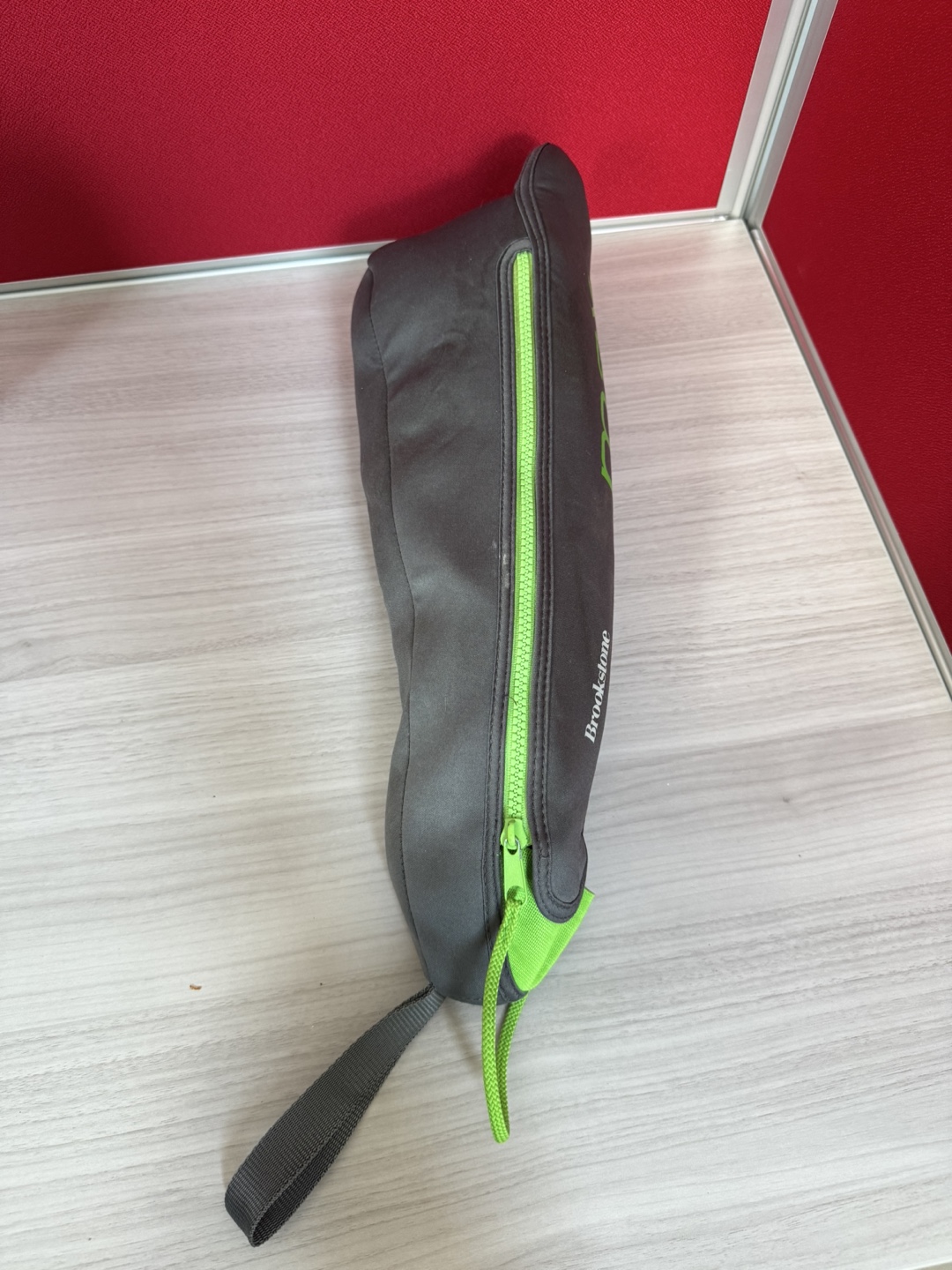 Brookstone Max Massager with Case - photo 3