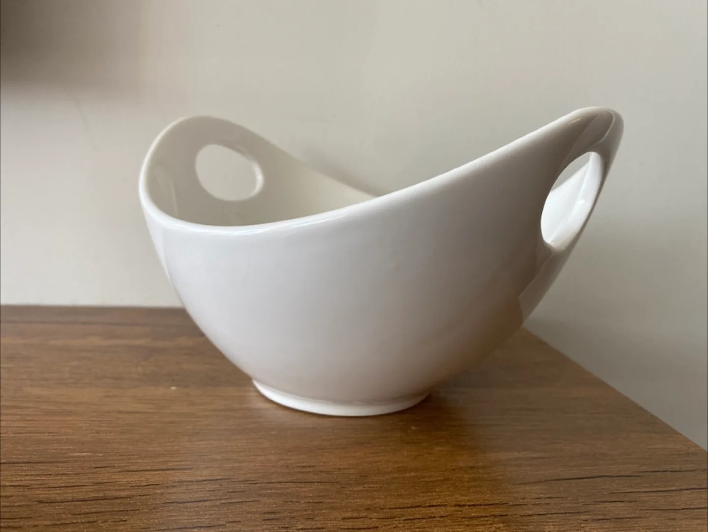 HC White Bowl - Microwave & Dishwasher Safe thumbnail