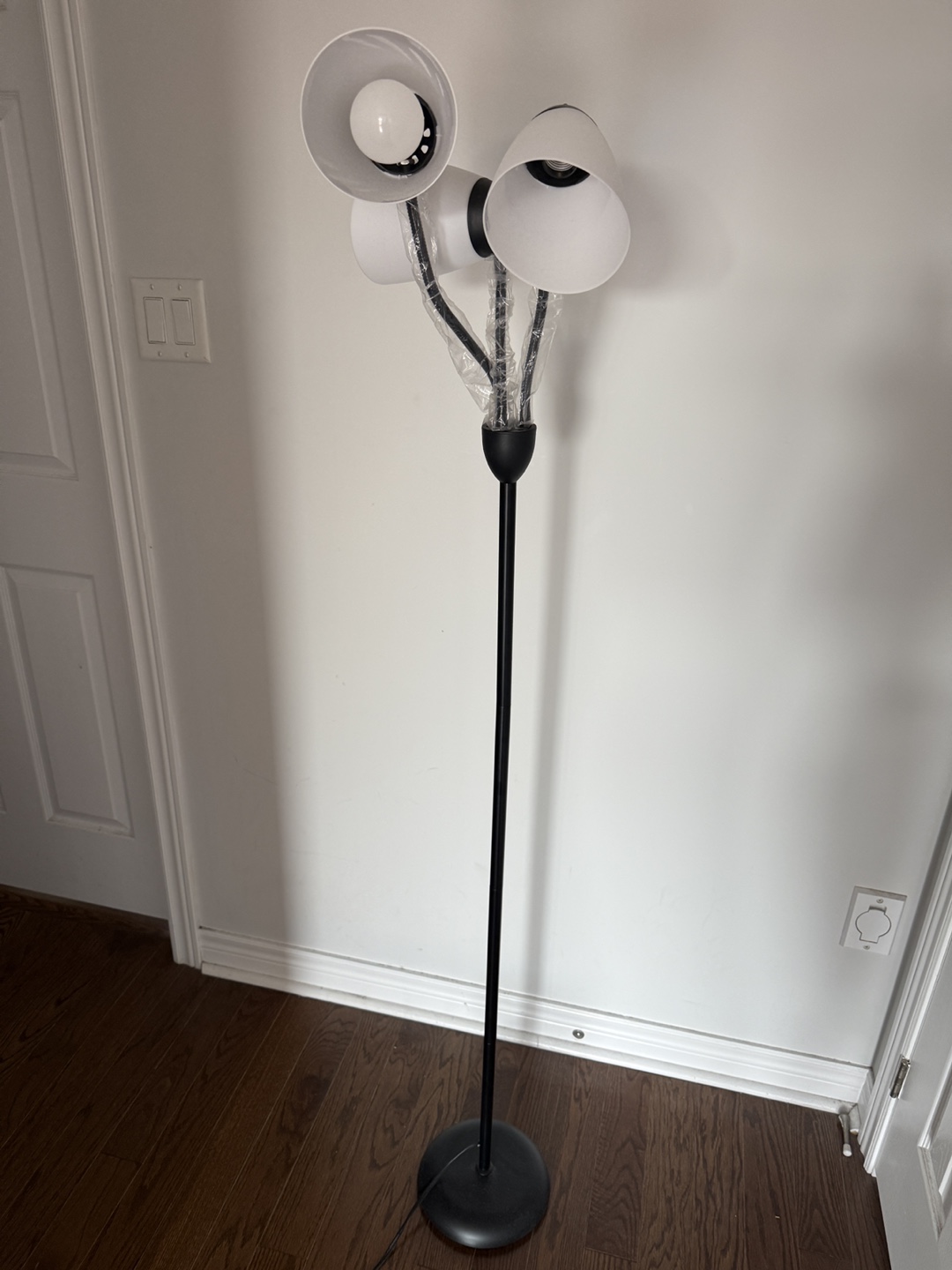 Black Floor Lamp with 3 Lights - photo 4