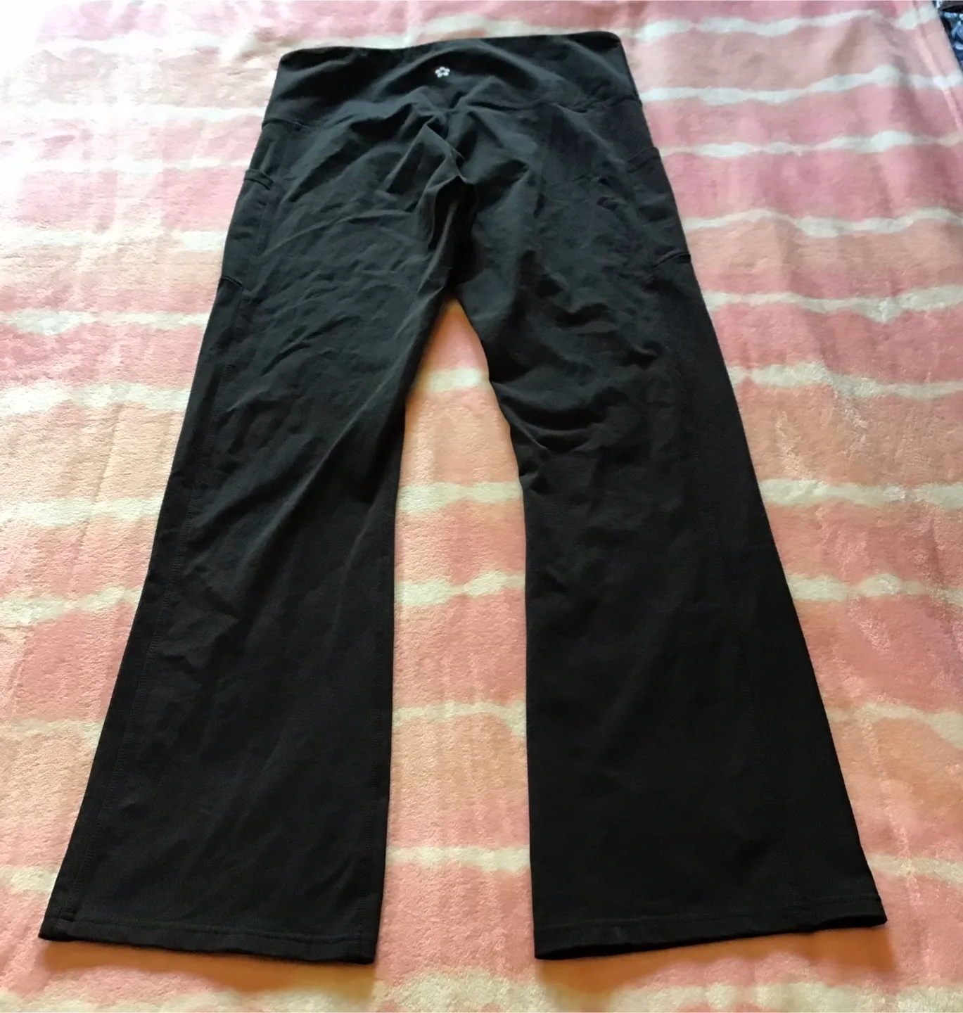 🤩 Tuff Athletics Black Yoga Pants - Size L/G image indicator(3)