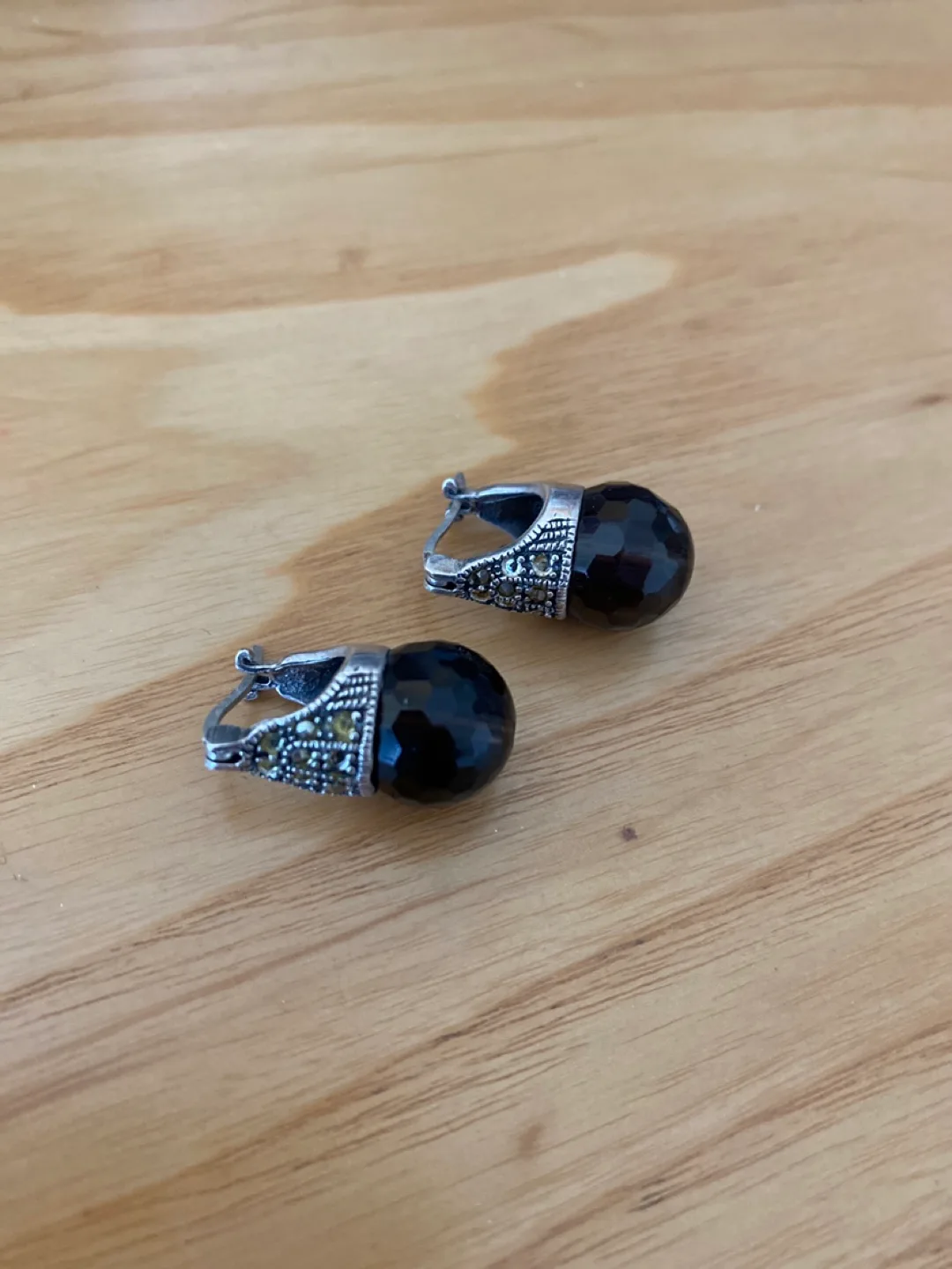 Vintage Sterling Silver & Black Onyx Earrings thumbnail