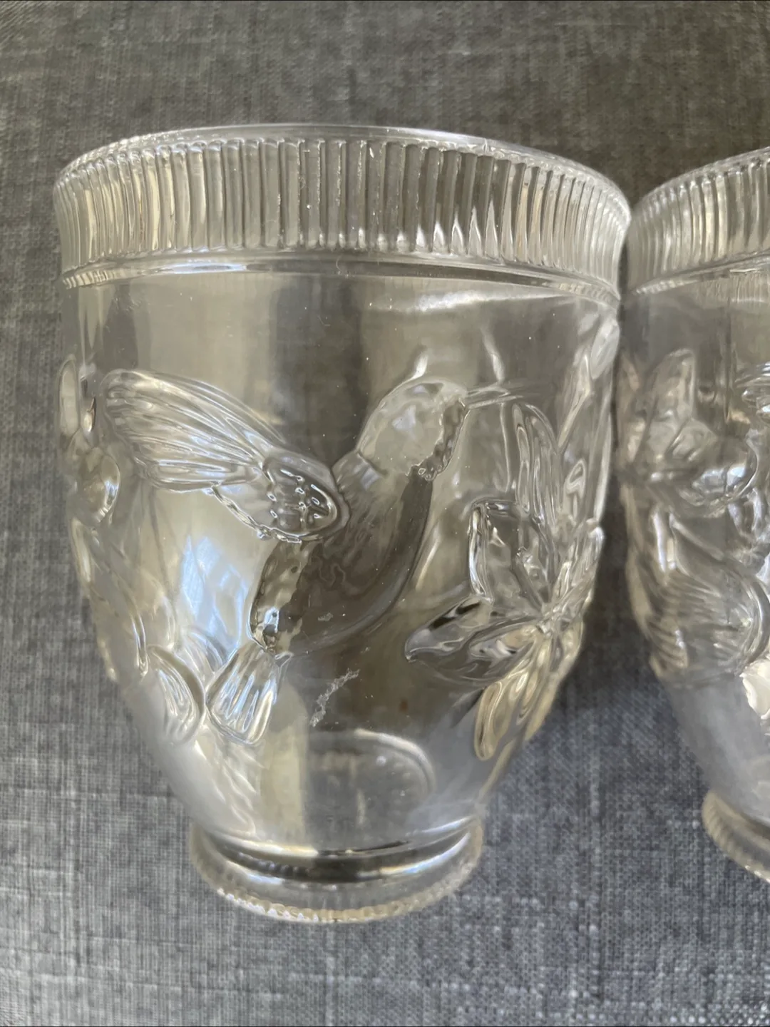 Set of 2 Clear Glass Hummingbird Design Bowls thumbnail