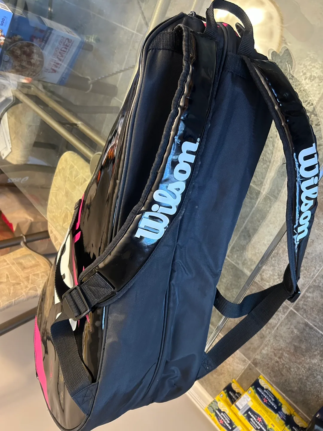 Wilson BLX Tour 6-Racket Tennis Bag (Black/Pink-Adult 27 inches) image indicator(6)