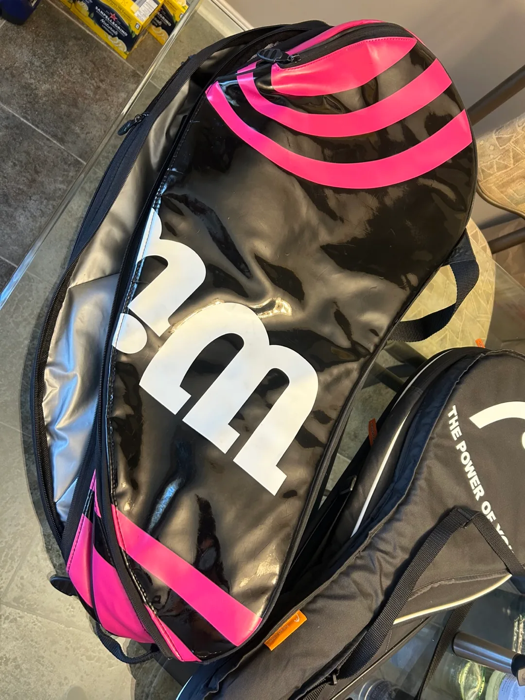 Wilson BLX Tour 6-Racket Tennis Bag (Black/Pink-Adult 27 inches) image indicator(3)