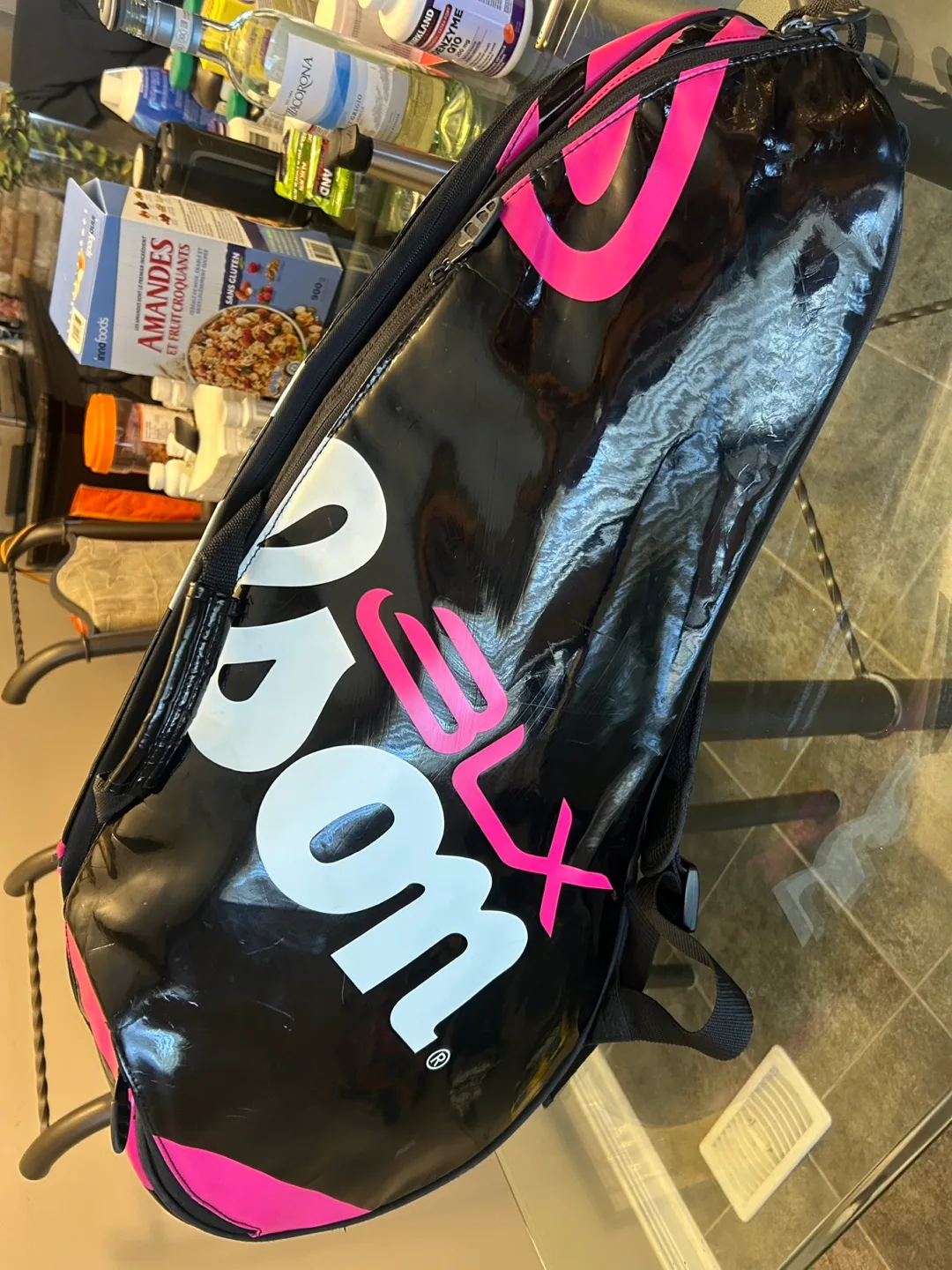 Wilson BLX Tour 6-Racket Tennis Bag (Black/Pink-Adult 27 inches) image indicator(2)