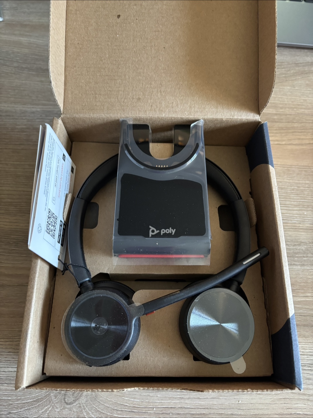 Poly Voyager 4320 UC Wireless Headset & Charge Stand