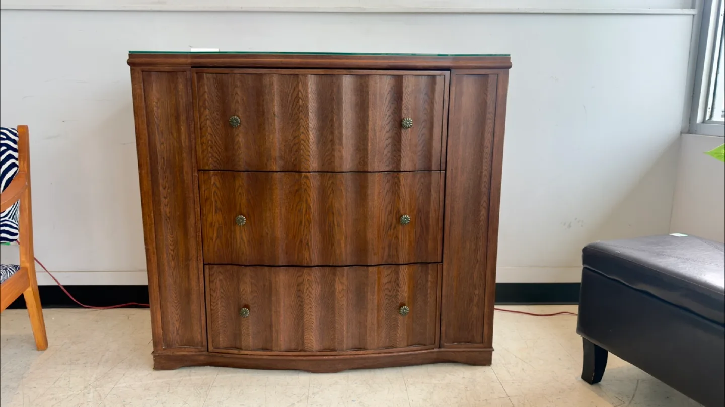 Beautiful Walnut 3-Drawer Bureau - NEED GONE thumbnail