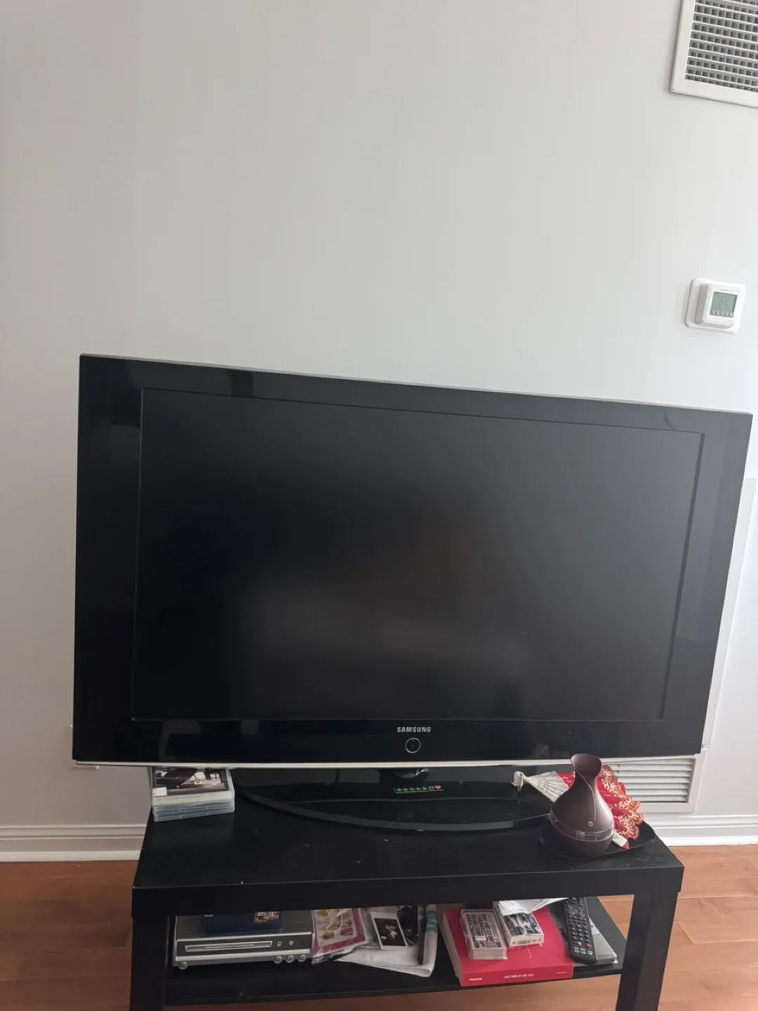 50-inch Samsung TV (not a smart tv) thumbnail