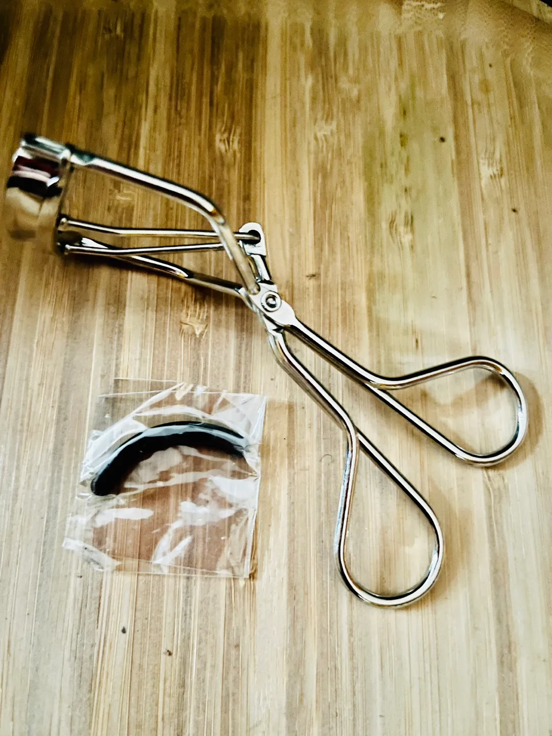 2 Used Perfumes & New HairMist & New Lash Curler image indicator(5)