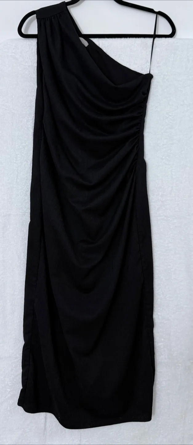 One Shoulder Black Dress thumbnail