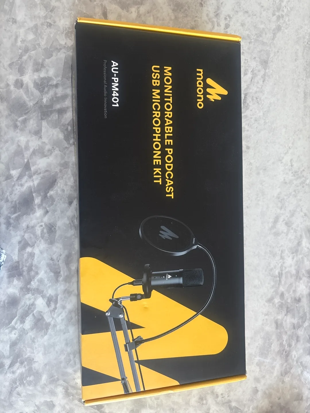 Maono AU-PM401 USB Microphone Kit - New in Box! thumbnail