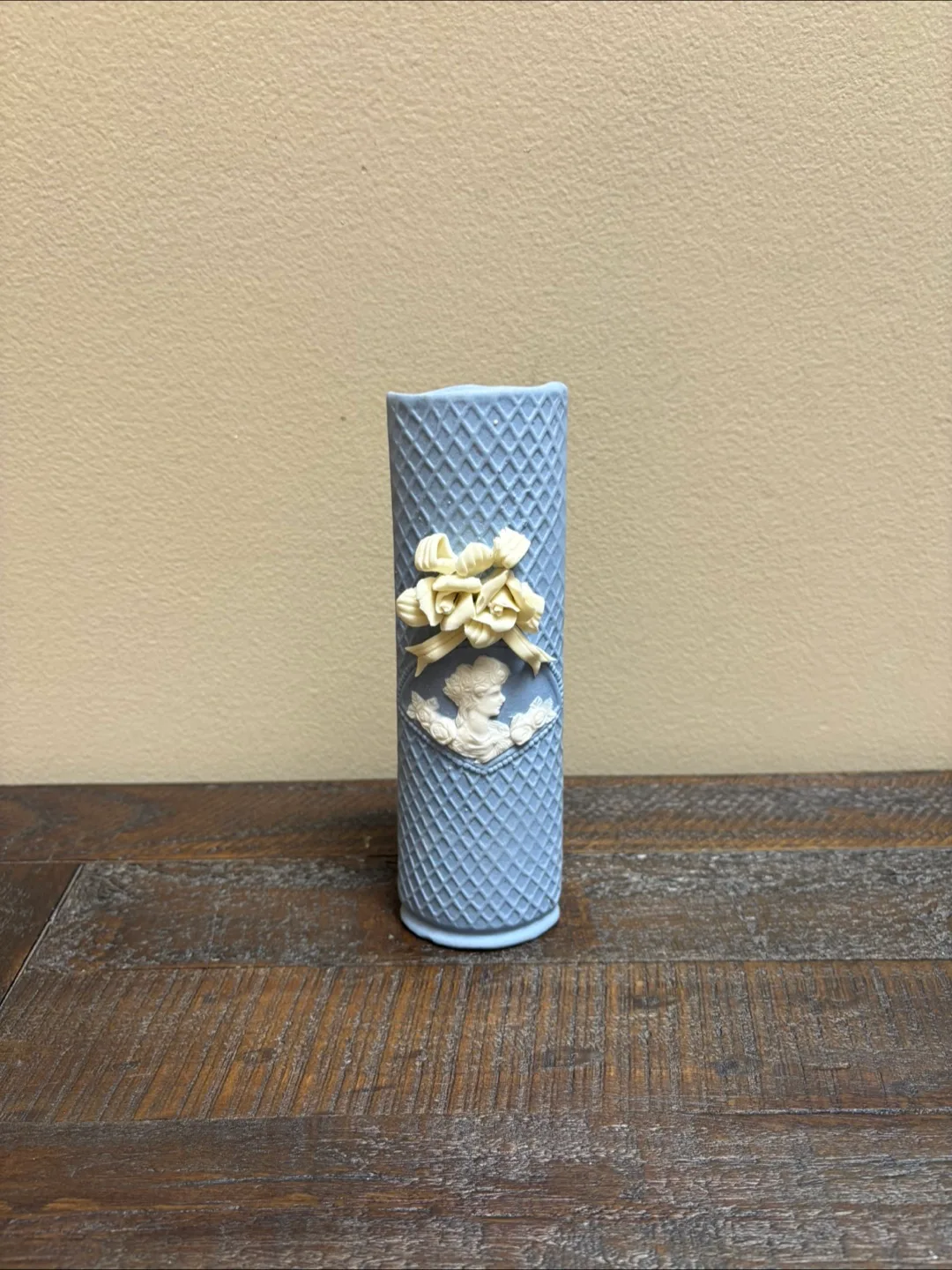 🇨🇦DBE Montreal Blue Vase thumbnail
