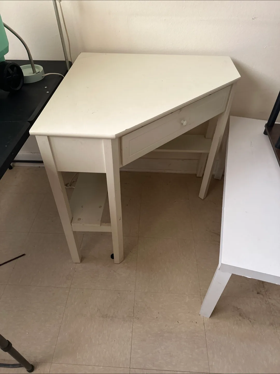 White Corner Desk with Drawer thumbnail