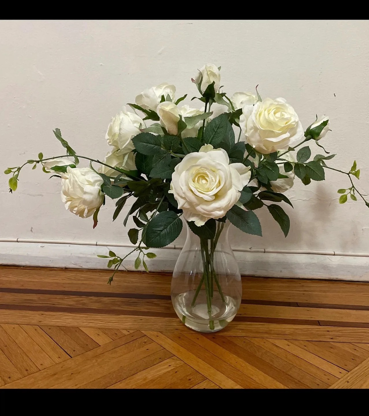 White Rose Floral Arrangement thumbnail