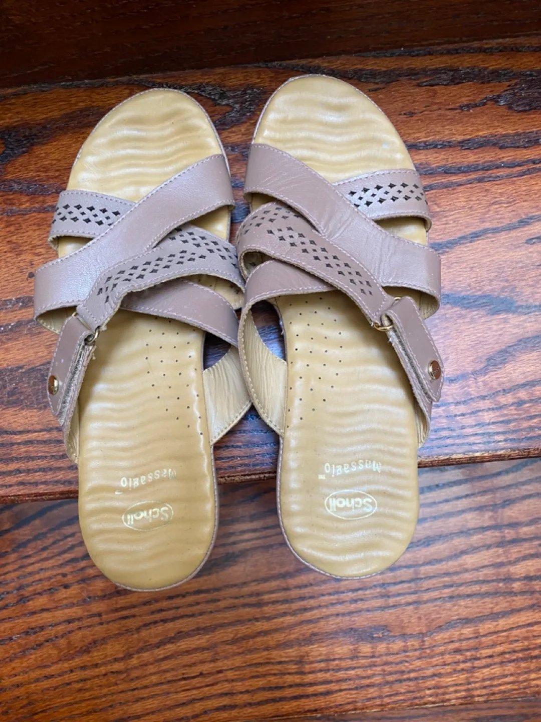 Scholl Massagio Sandals thumbnail