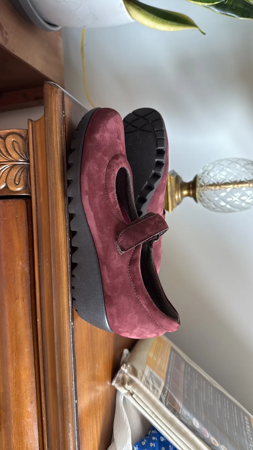Waldlaufer Burgundy Mary Jane Shoes Size 8.5 image indicator(2)