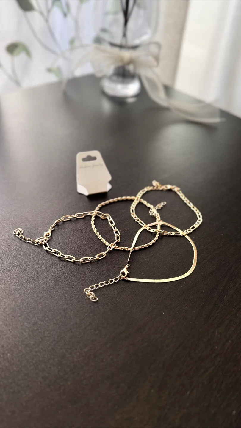 Gold Chain Bracelet Set - Fashion Jewelry image indicator(3)