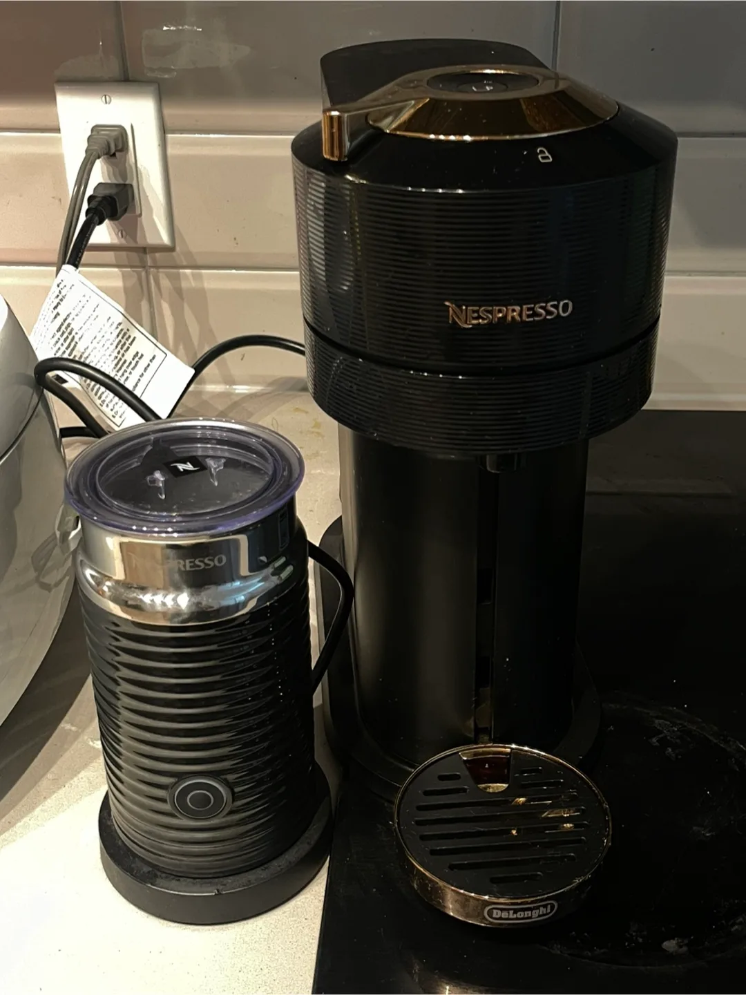 Nespresso Vertuo Next Coffee Machine with Aeroccino thumbnail
