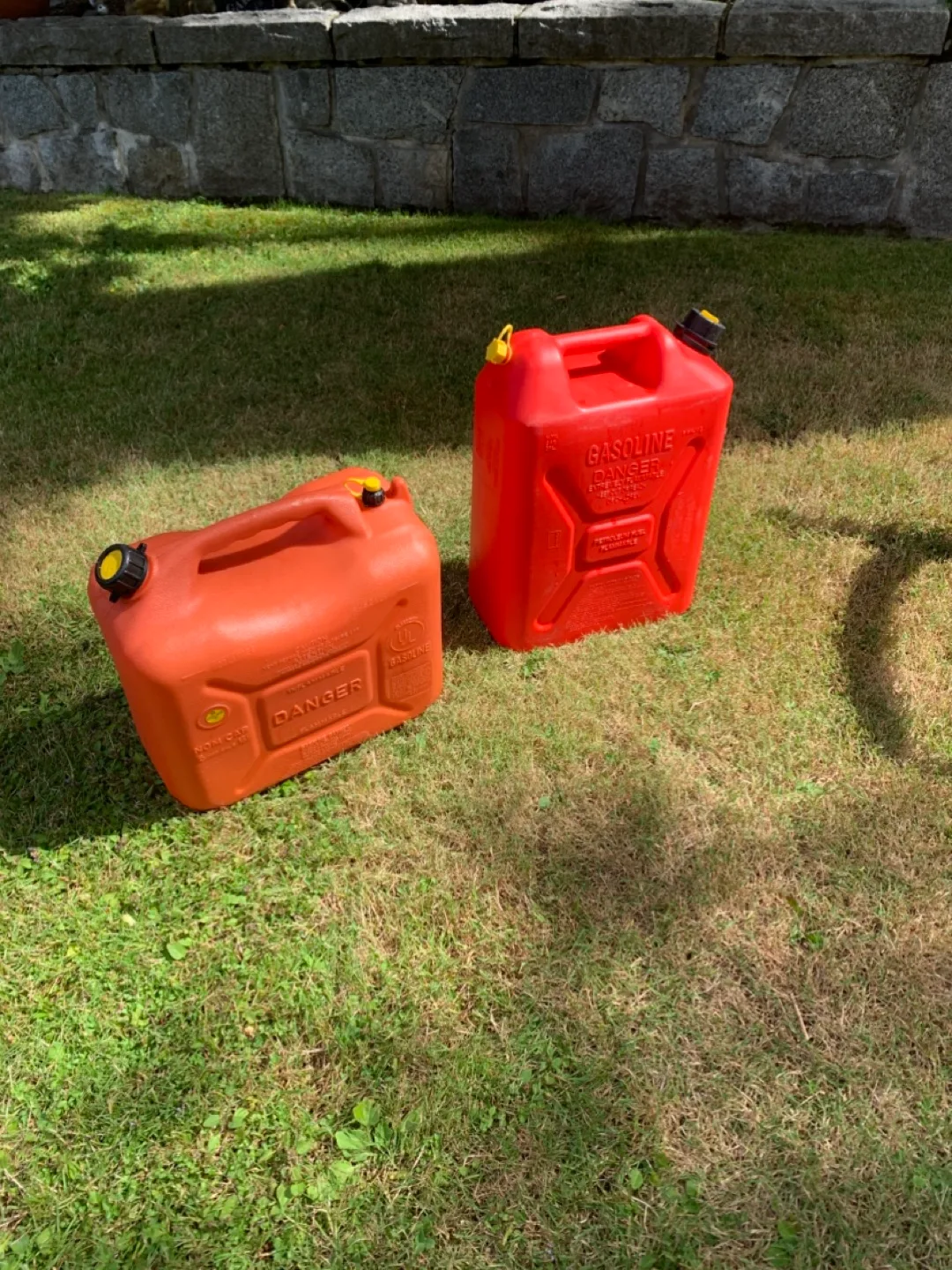 Red Gas Can 20-23 L