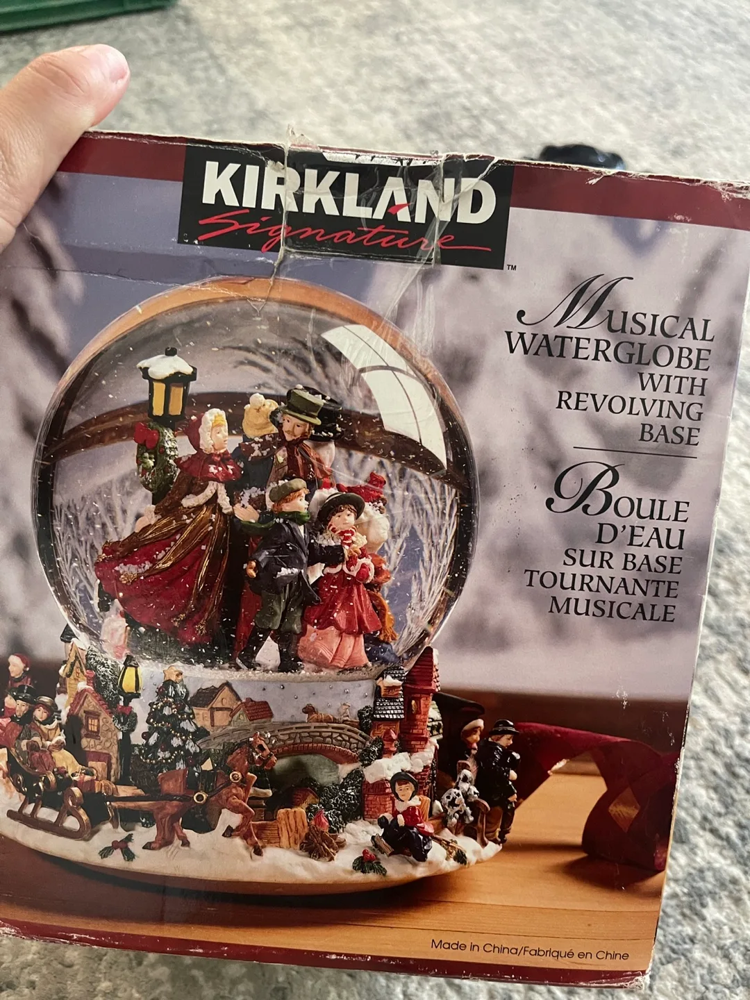 Kirkland Signature Musical Waterglobe with Revolving Base thumbnail