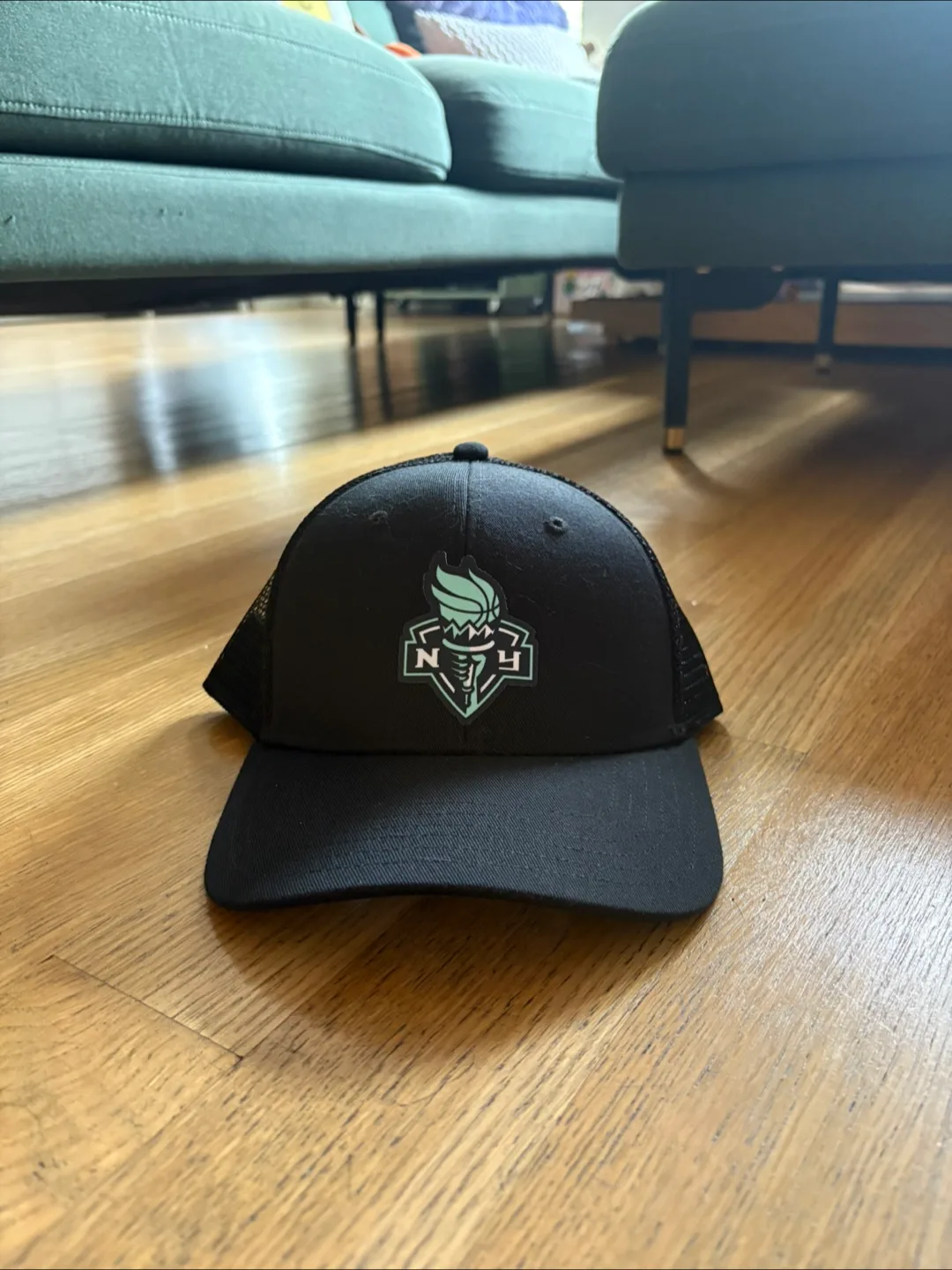 *OFFICIAL* NY Libertys Black Trucker Hat BRAND NEW thumbnail