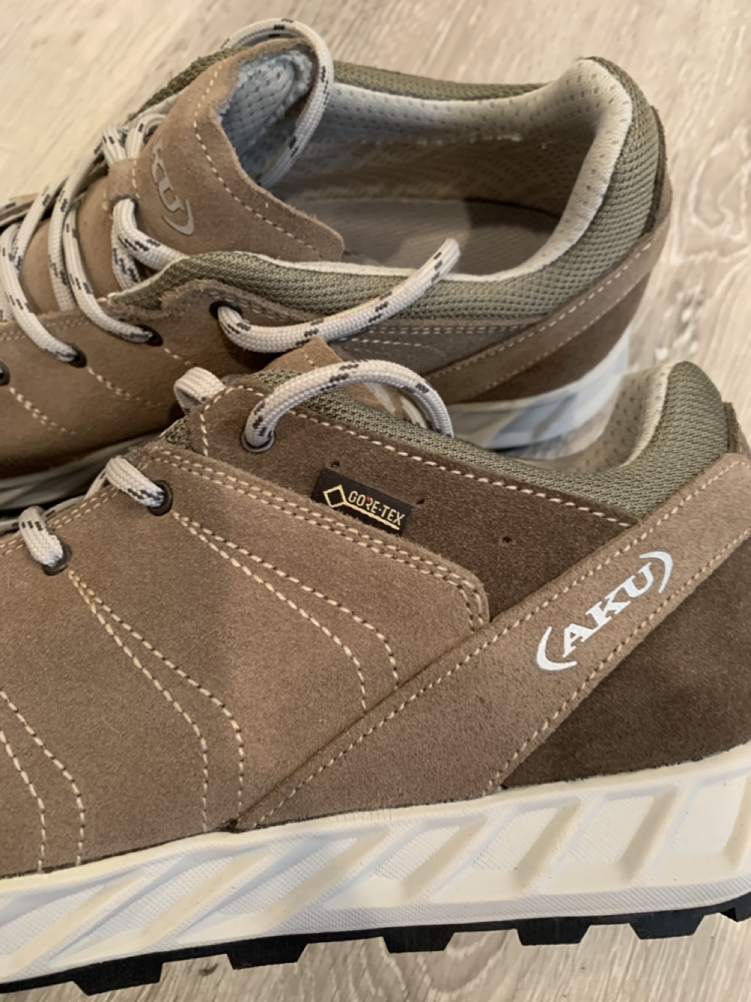 AKU Leather Hiking Shoes (Size 11) - photo 4