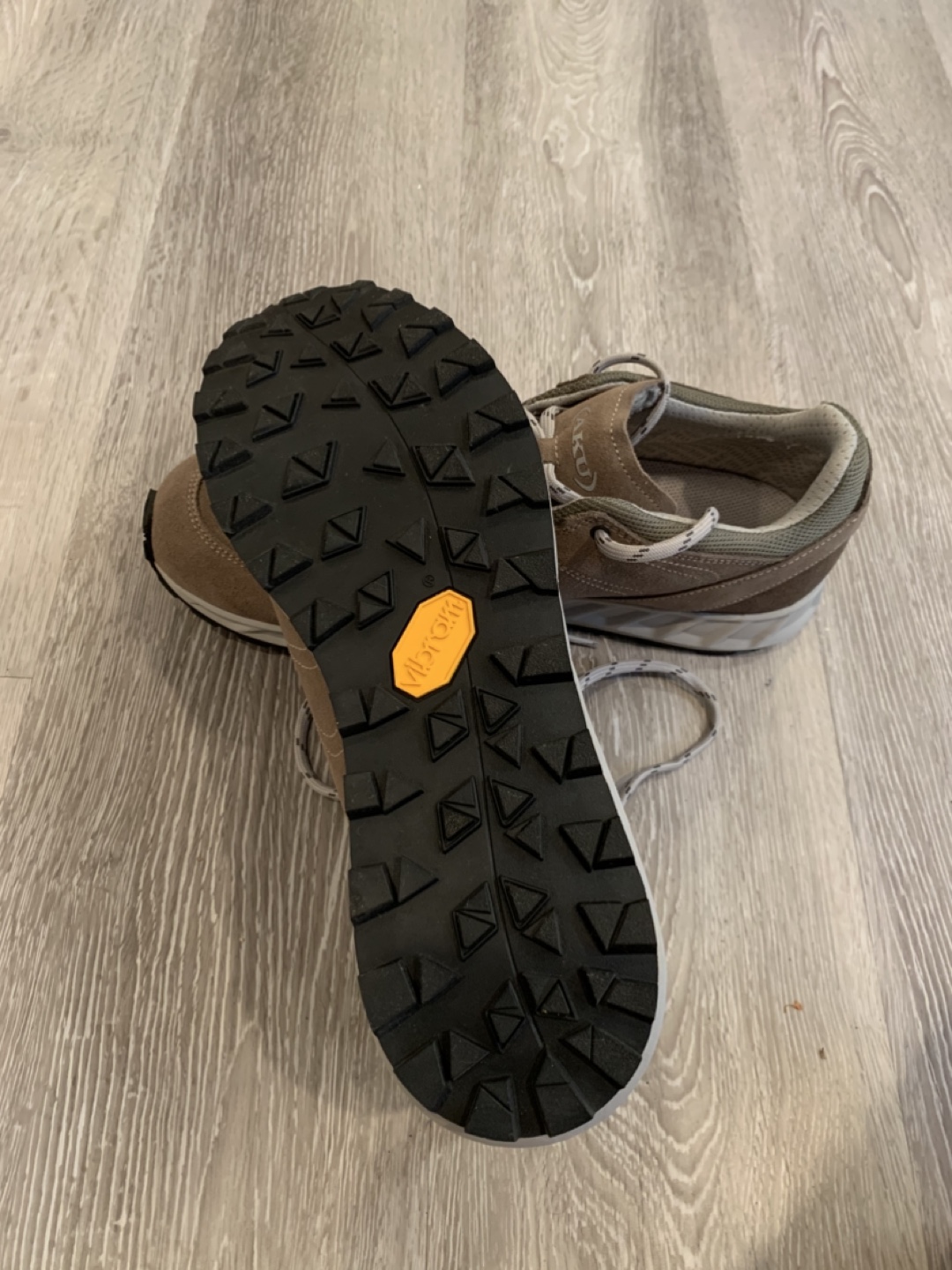 AKU Leather Hiking Shoes (Size 11) - photo 5