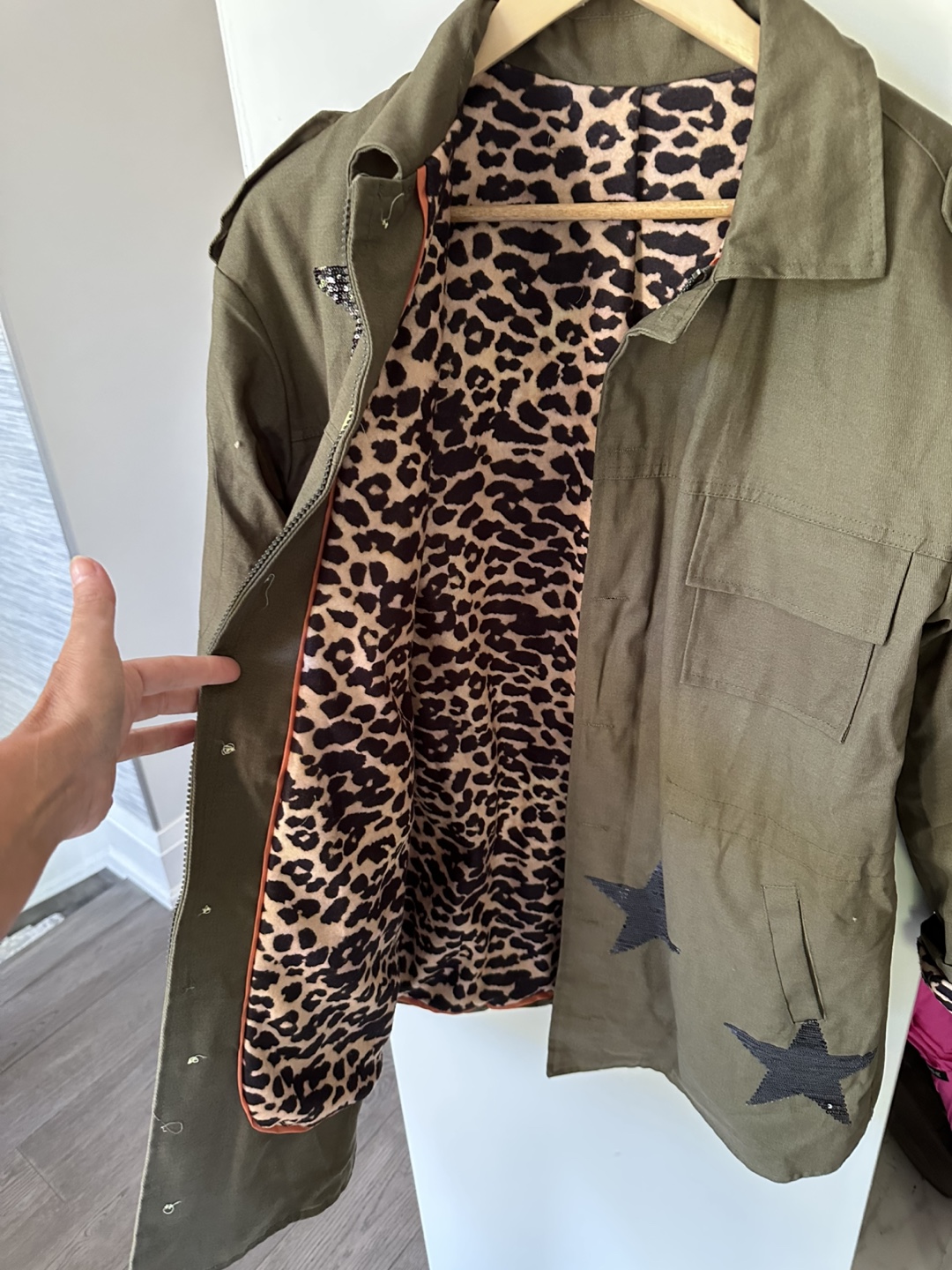 Women’s military Olive Green Jacket with Leopard Print Lining - photo 2