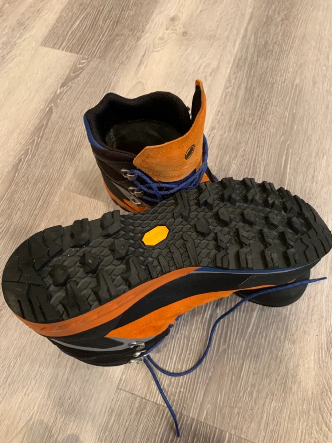 Mammut Waterproof Leather Hiking/Mountaineering Boots image indicator(6)