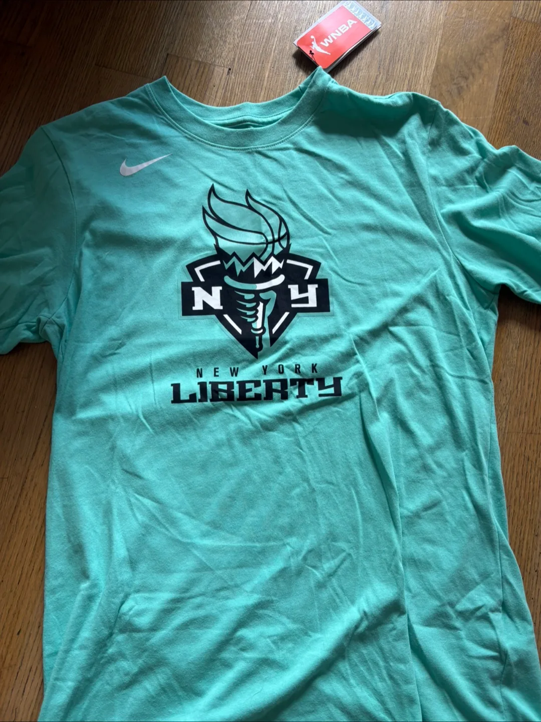 *OFFICIAL* New York Liberty WNBA Nike T-Shirt, Size M thumbnail