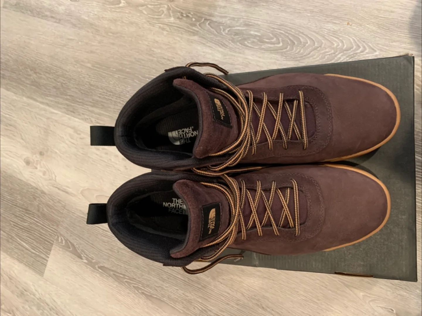 The North Face Larimer Mid Waterproof Boots (12) image indicator(2)