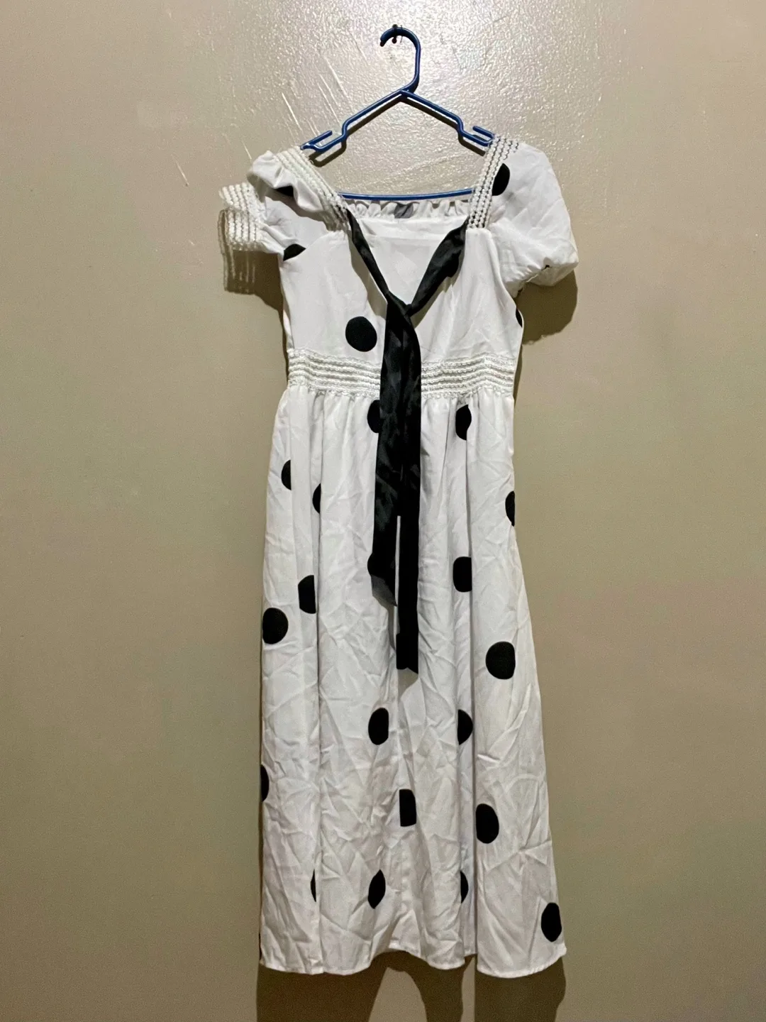 SHEIN White Dress w Black Polka Dots thumbnail