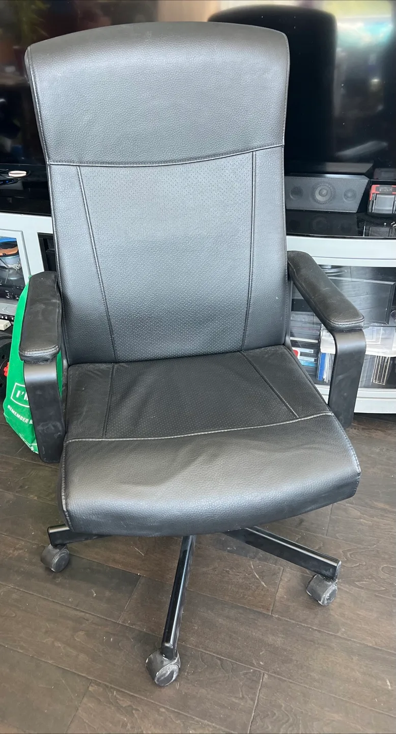 IKEA Millberget Black Office Chair thumbnail