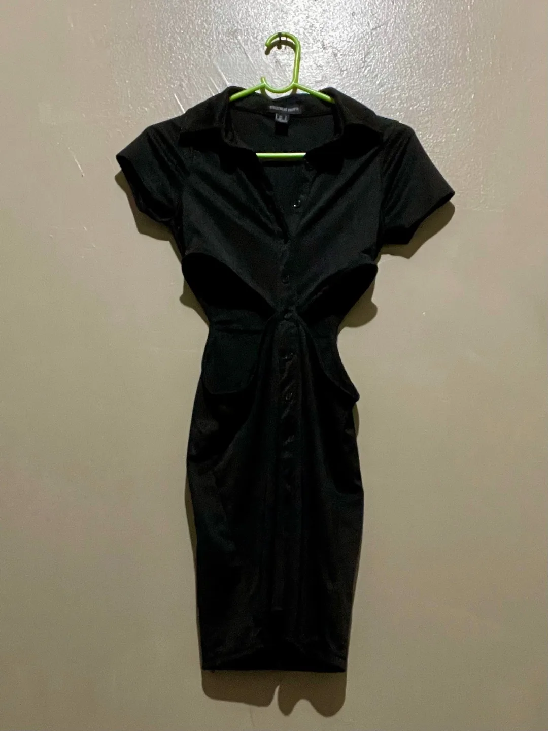 Streetwear Society Black Dress + Open-Sides thumbnail