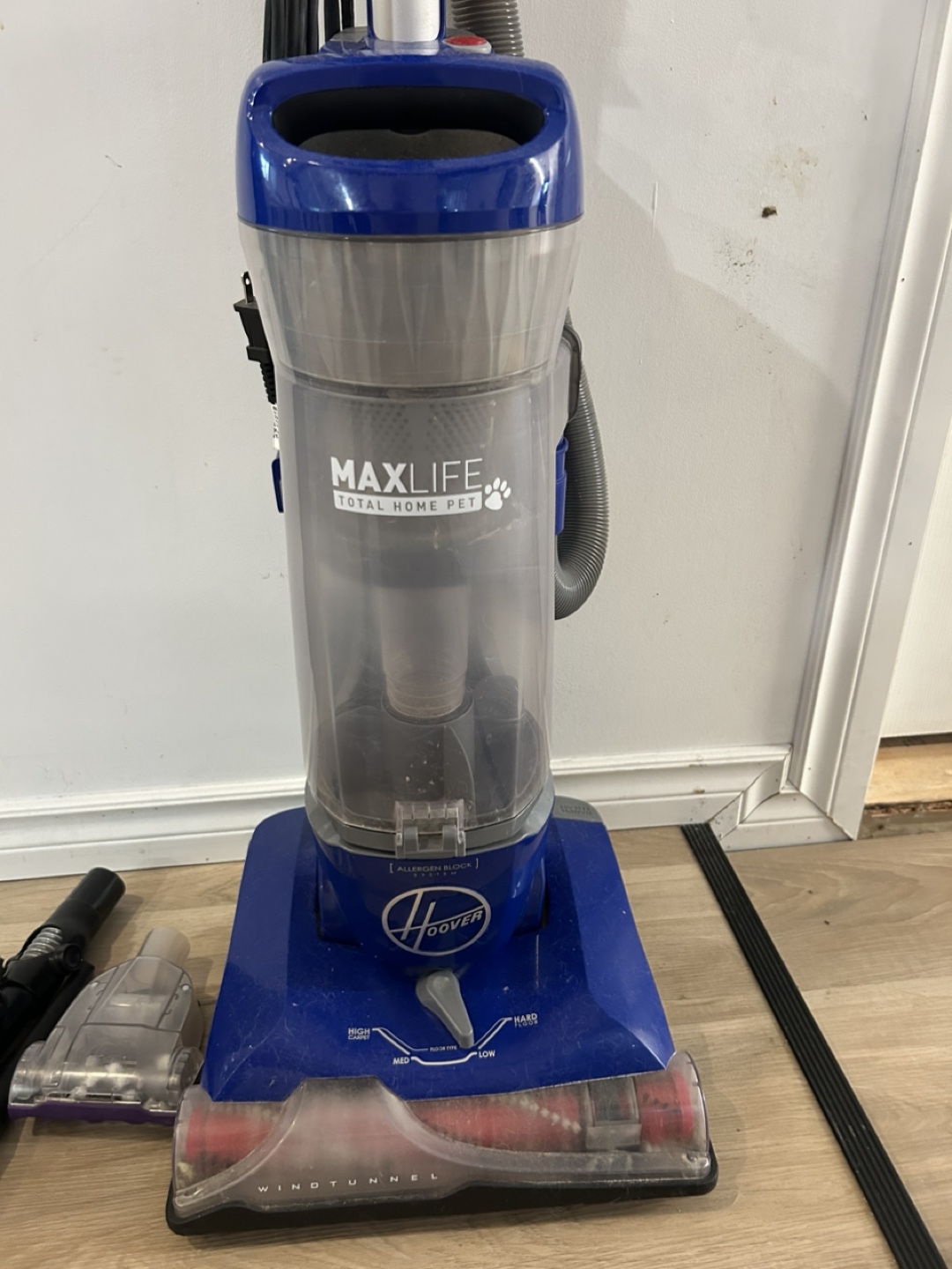 Hoover MaxLife Total Home Pet Vacuum