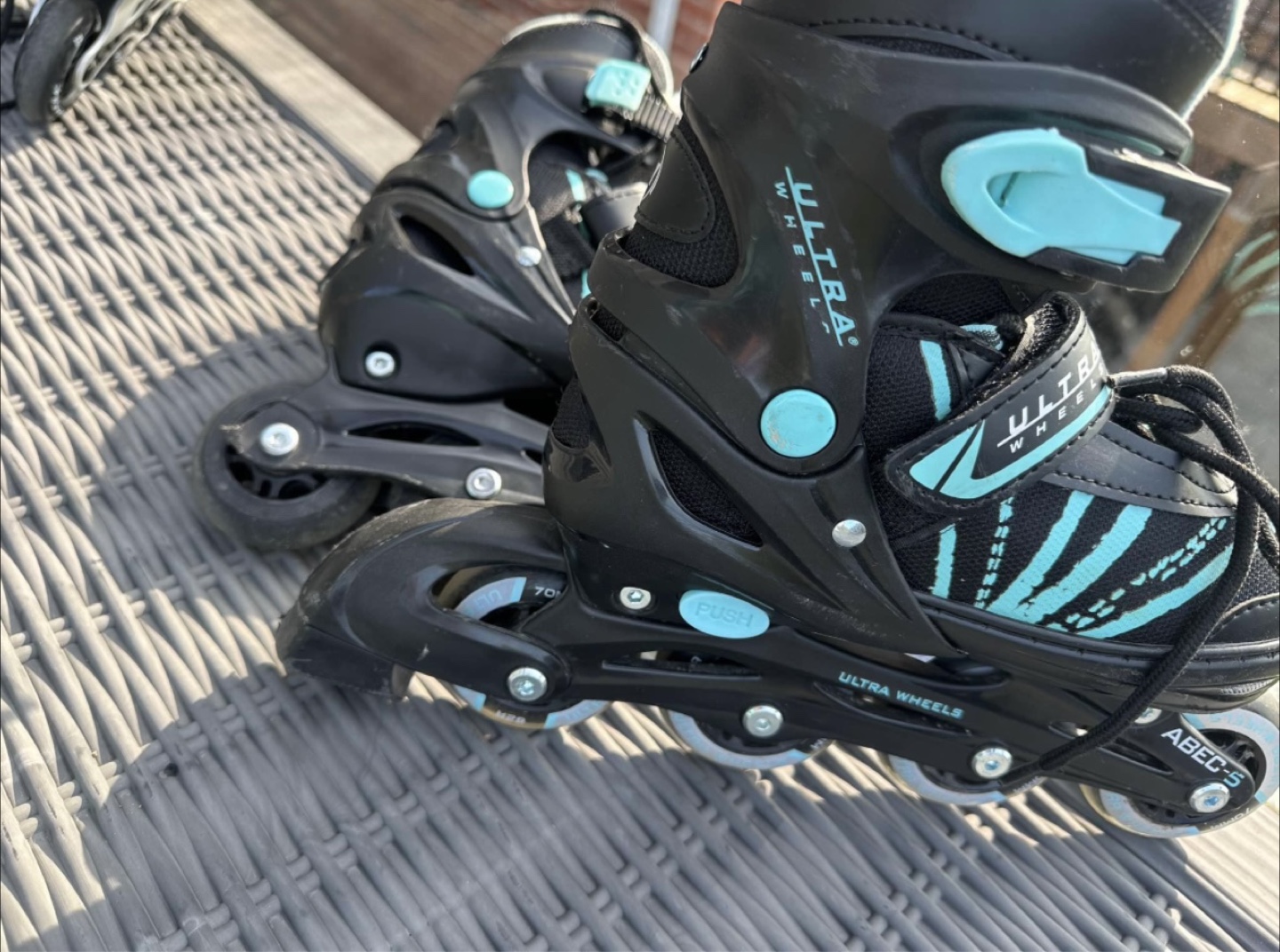 Ultra Wheels Roller Blades Size 5-8 - photo 2