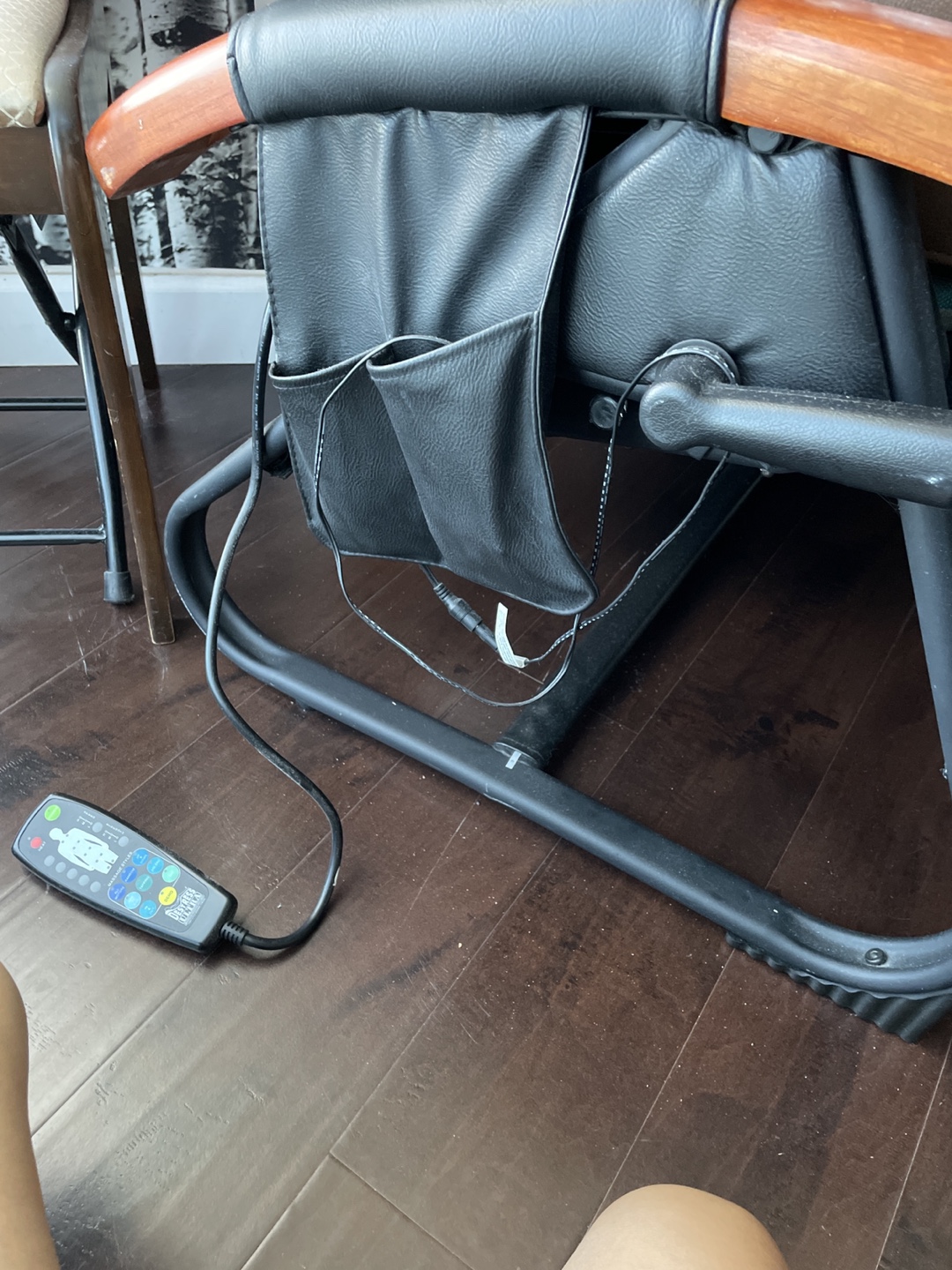 Relaxing Massage Recliner Chair with Footrest - photo 4