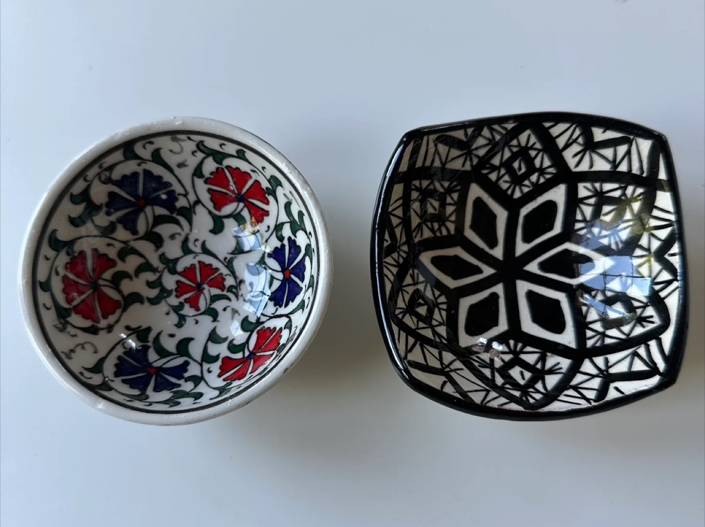 Set of 2 Decorative Bowls thumbnail