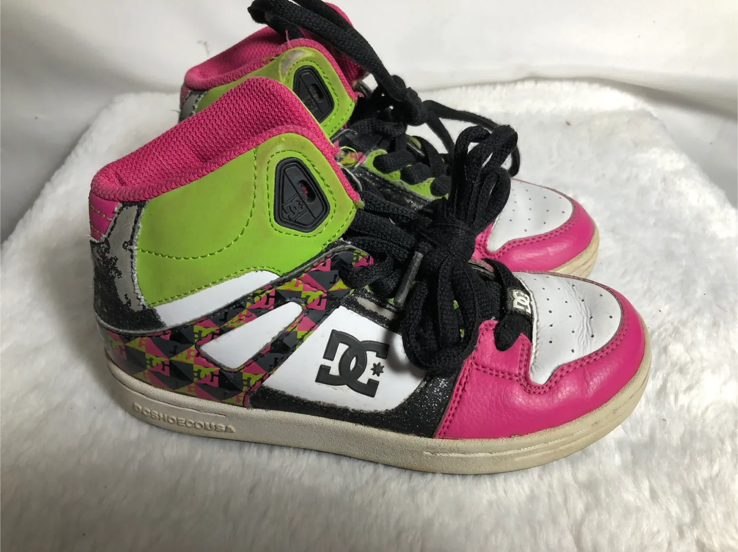 Girls DC Hightop Shoes. Size 1. thumbnail